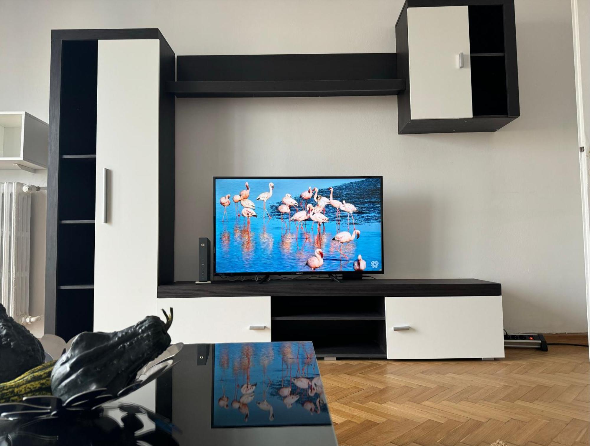 Airy & Beautiful Downtown Apartment บูคาเรสต์ ภายนอก รูปภาพ
